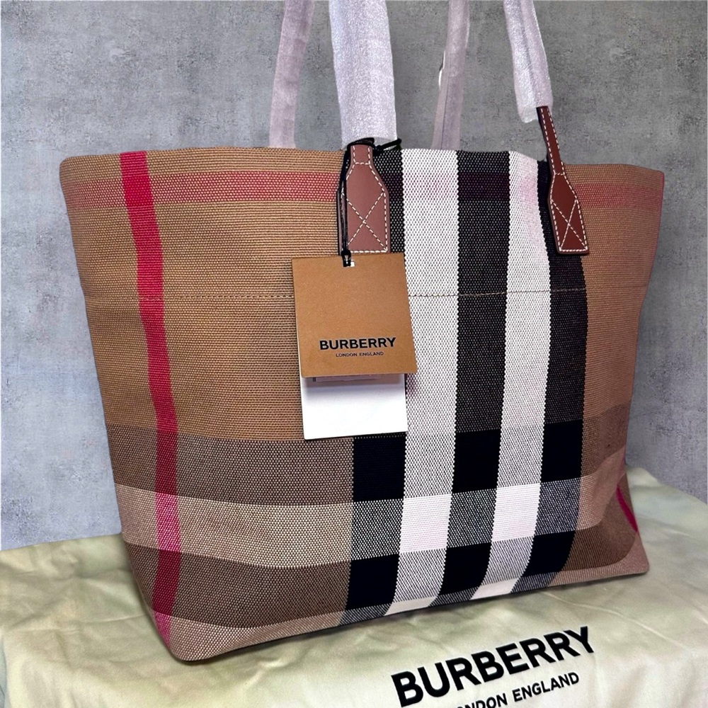 ❌SOLD❌NWT BURBERRY London Tote Bag - Picture 2 of 8